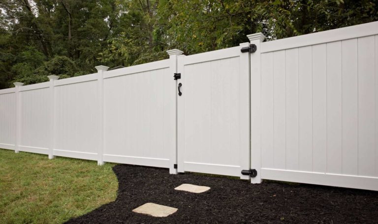 6 foot high white vinyl solid privacy fence-min