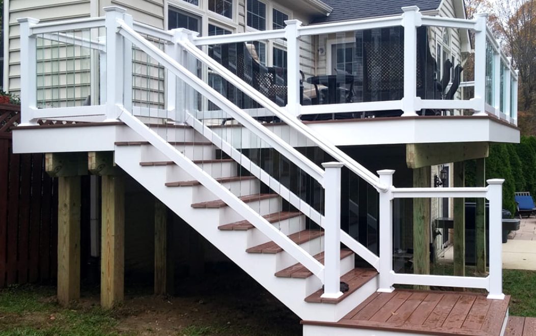 15-White Washington Vinyl Railing with glass pickets