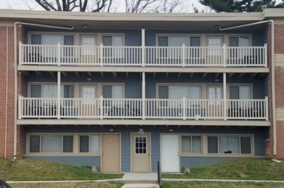 White Vinyl Balcony Railing Renovation and Replacement 2